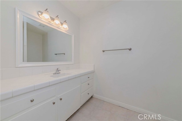 Detail Gallery Image 21 of 26 For 1349 Shadow Ln #115,  Fullerton,  CA 92831 - 2 Beds | 2 Baths