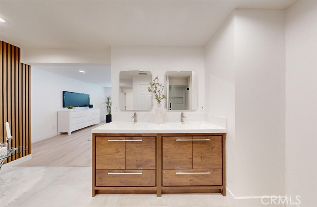 4263 E Ranch Gate Road, Anaheim Hills CA: https://media.crmls.org/medias/322e5f7b-d431-4008-a420-f122dd02cdc5.jpg