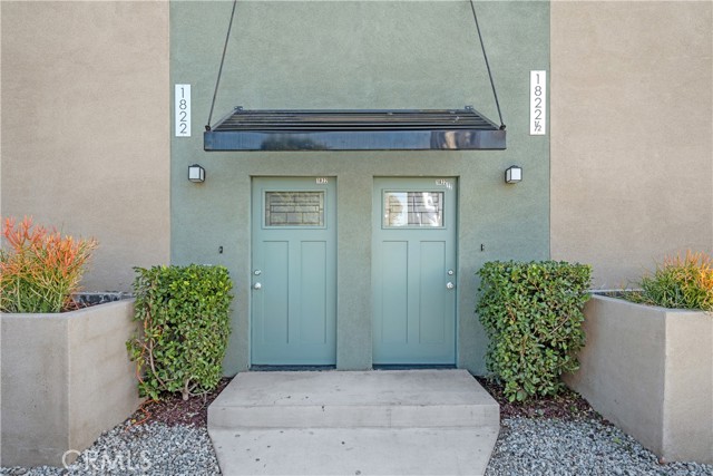 Detail Gallery Image 2 of 17 For 1822 S Orchard Ave #1822,  Los Angeles,  CA 90006 - 5 Beds | 5 Baths
