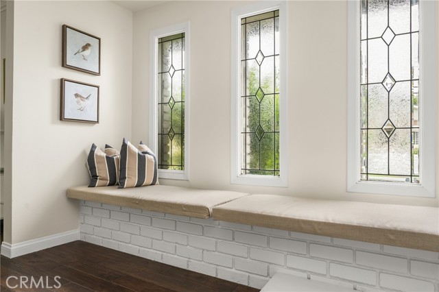 19201 Barrett Lane, North Tustin CA: https://media.crmls.org/medias/322ef89b-08e6-418c-b243-90be64e5b357.jpg