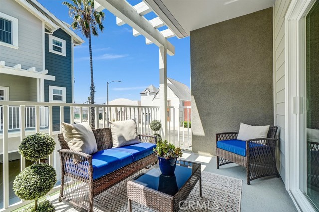200 East 14th Street, 8 photo 5