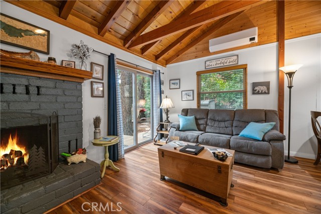 Detail Gallery Image 4 of 20 For 42955 Encino, Big Bear Lake,  CA 92315 - 1 Beds | 1 Baths