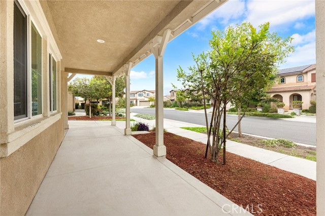 Detail Gallery Image 7 of 70 For 3262 S Portsmouth, Ontario,  CA 91761 - 5 Beds | 3/1 Baths