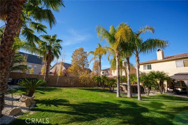 Detail Gallery Image 5 of 20 For 27462 English Ivy Ln, Canyon Country,  CA 91387 - 5 Beds | 3 Baths