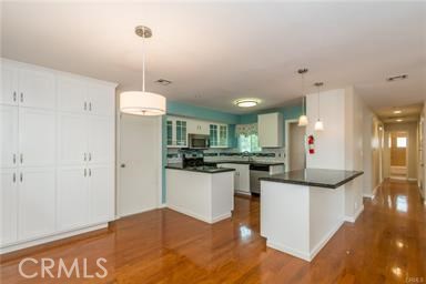 Detail Gallery Image 4 of 13 For 7651 Nancy Dr, Huntington Beach,  CA 92647 - 4 Beds | 2 Baths