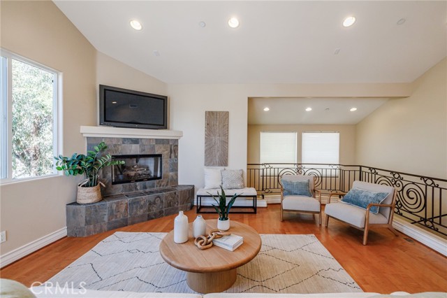 Detail Gallery Image 11 of 46 For 2210 Mathews Ave a,  Redondo Beach,  CA 90278 - 3 Beds | 2/1 Baths