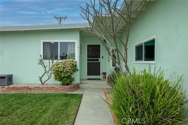 Detail Gallery Image 3 of 32 For 13503 Fidler Ave, Bellflower,  CA 90706 - 3 Beds | 2 Baths