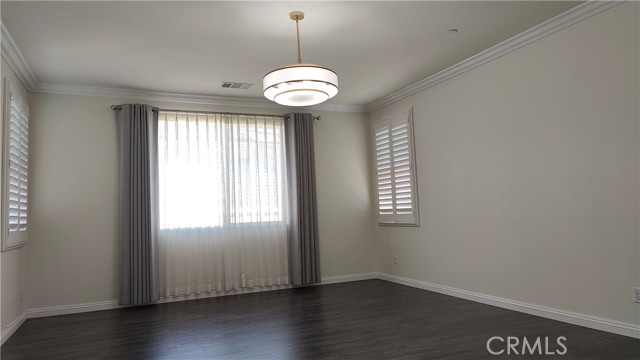 6956 Dublin Drive, Chino CA: https://media.crmls.org/medias/32325f00-08ed-47d2-bac8-e5ee897bf813.jpg