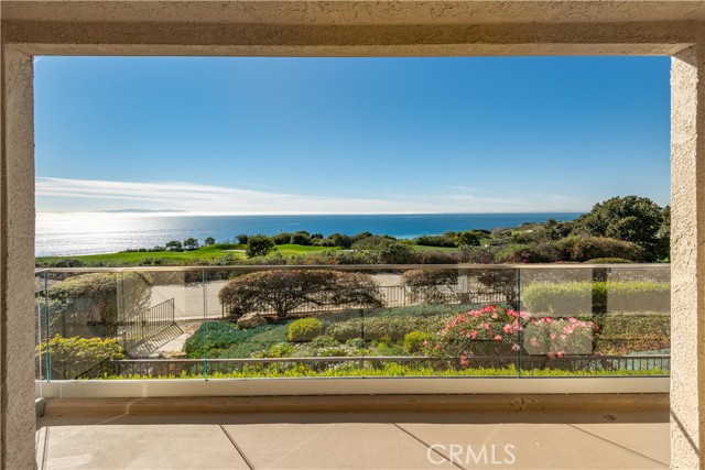 3200 La Rotonda Drive, Rancho Palos Verdes, California 90275, 3 Bedrooms Bedrooms, ,1 BathroomBathrooms,Residential,Sold,La Rotonda,PV22018783