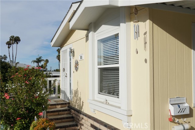 Front Image Thumbnail for CRSB26038704