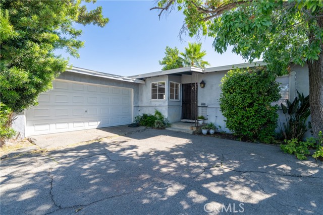 7616 Greg Ave, Sun Valley, CA 91352