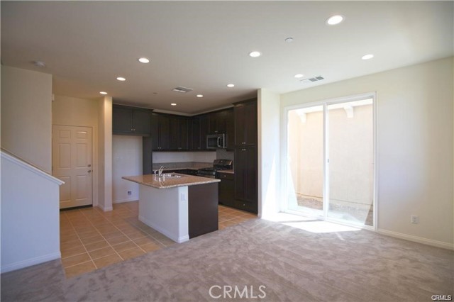 Detail Gallery Image 3 of 18 For 710 Banyan Way, Pomona,  CA 91767 - 3 Beds | 3 Baths