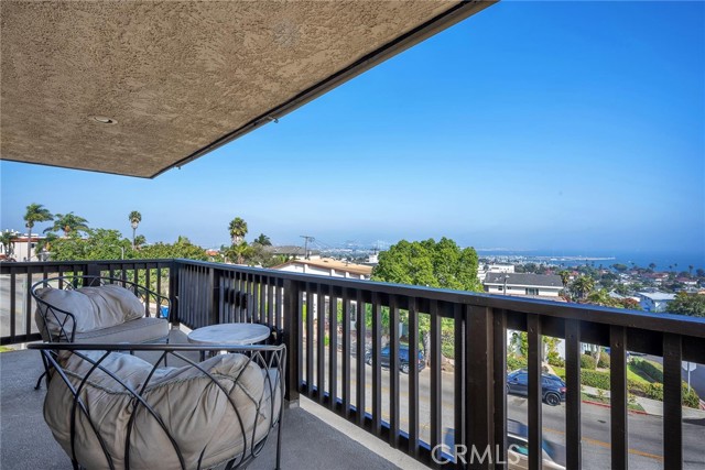 Detail Gallery Image 5 of 36 For 2906 Baywater Ave #6,  San Pedro,  CA 90731 - 3 Beds | 2/1 Baths