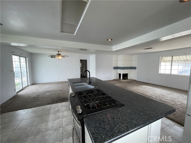 Detail Gallery Image 5 of 9 For 11052 Faye Ave, Garden Grove,  CA 92840 - 3 Beds | 2 Baths