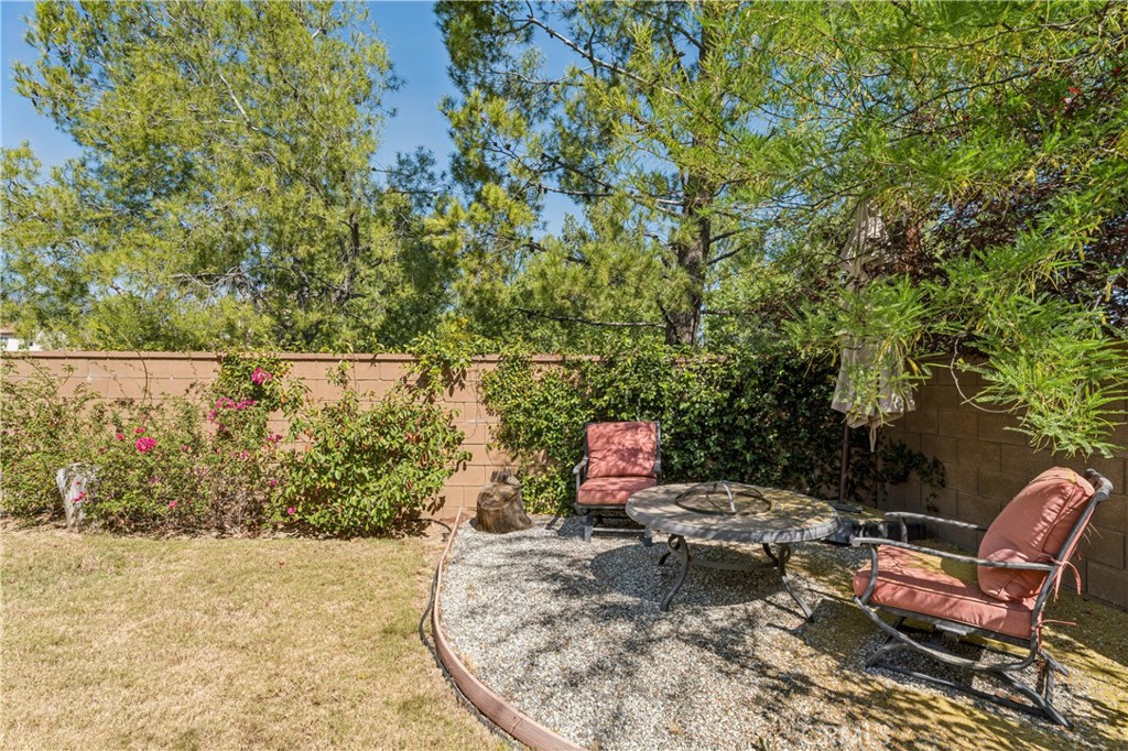https://media.crmls.org/medias/3234fb3c-7953-430a-a186-066d02912e82.jpg?preset=X-Large