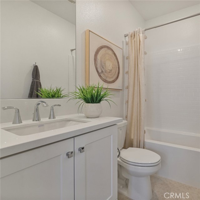 508 Checkerbloom Lane, Santa Paula CA: https://media.crmls.org/medias/32355c45-e54b-49d9-beed-abb696f50ad0.jpg