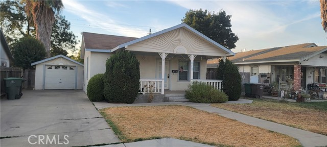 Detail Gallery Image 1 of 16 For 809 Lake, Chowchilla,  CA 93610 - 2 Beds | 1 Baths