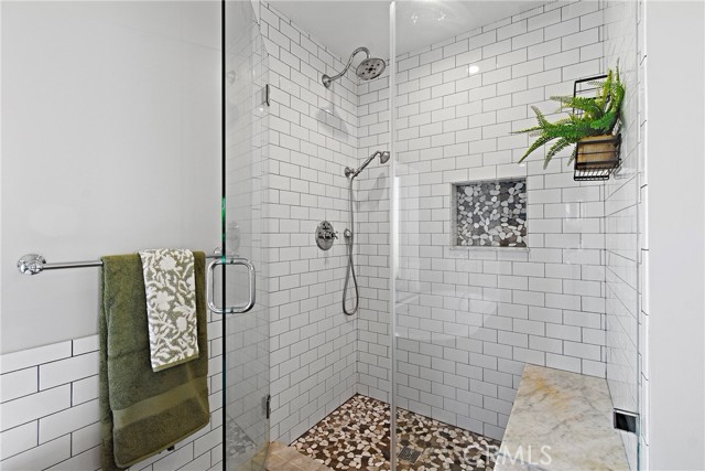 Detail Gallery Image 23 of 51 For 15551 Aulnay Ln, Huntington Beach,  CA 92647 - 3 Beds | 2 Baths