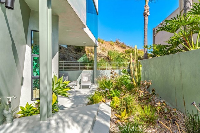 Detail Gallery Image 31 of 46 For 616 Bolsana Dr, Laguna Beach,  CA 92651 - 3 Beds | 2/1 Baths