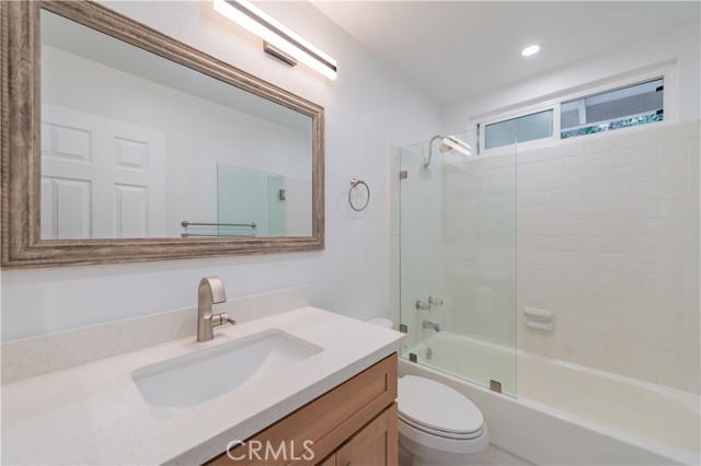 Detail Gallery Image 13 of 22 For 9 Wintermist, Irvine,  CA 92614 - 2 Beds | 2 Baths