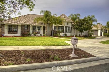 3050 Armstrongs Dr, Corona, CA 92881