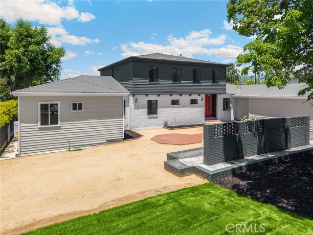 220 W Highland Avenue, Redlands CA: https://media.crmls.org/medias/323b2017-7073-4238-ad46-42f7f04b0550.jpg