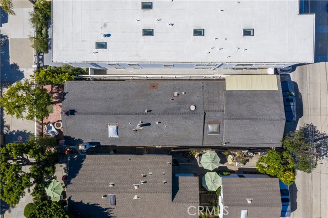 517 5th Street, Manhattan Beach, California 90266, 3 Bedrooms Bedrooms, ,2 BathroomsBathrooms,Residential,Sold,5th,SB22046594