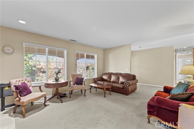 14511 Pine Court, Riverside CA: https://media.crmls.org/medias/323d0a12-ac58-454b-854f-d804b798d843.jpg