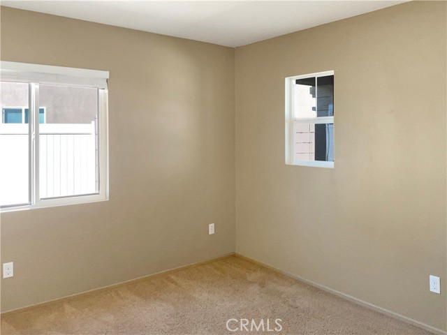 Detail Gallery Image 3 of 22 For 11575 Crest Dr, Adelanto,  CA 92301 - 3 Beds | 2 Baths