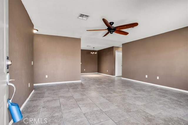 Detail Gallery Image 4 of 45 For 6155 E Parkway, Joshua Tree,  CA 92252 - 3 Beds | 2 Baths