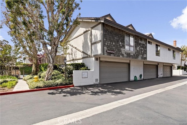 Detail Gallery Image 24 of 24 For 2440 Brittany Woods Ln, Costa Mesa,  CA 92627 - 3 Beds | 2 Baths