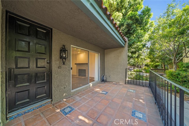 Detail Gallery Image 1 of 21 For 950 Palo Verde Ave, Long Beach,  CA 90815 - 3 Beds | 2 Baths