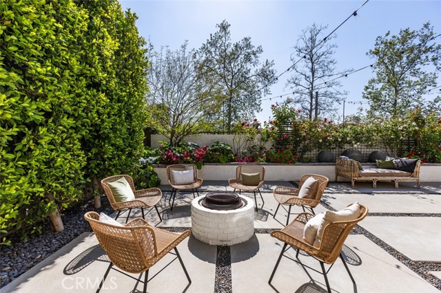 11 Southern Hills Drive, Aliso Viejo CA: https://media.crmls.org/medias/323f22ce-1b6b-4342-9f76-61bca7cda420.jpg