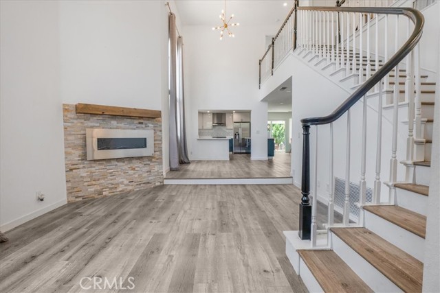 2481 S Bundy Drive, Los Angeles CA: https://media.crmls.org/medias/3240cf53-298a-41e3-916a-59dd1bacd437.jpg
