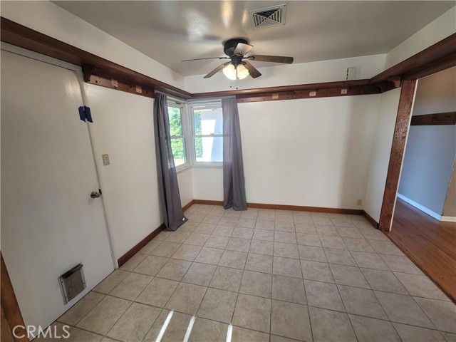 34726 Pecan Avenue, Yucaipa CA: https://media.crmls.org/medias/3241bb0a-af7a-4807-8cbd-2a8c4942104c.jpg