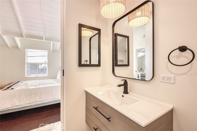 Detail Gallery Image 19 of 27 For 368 Oak #B,  Laguna Beach,  CA 92651 - 1 Beds | 1 Baths