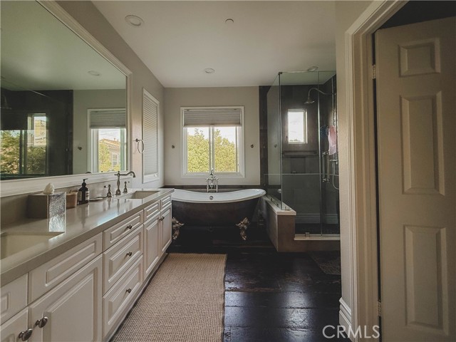 3368 Corte Levanto, Costa Mesa CA: https://media.crmls.org/medias/324324fa-3bb5-48d2-bd0b-bf85b15210ab.jpg