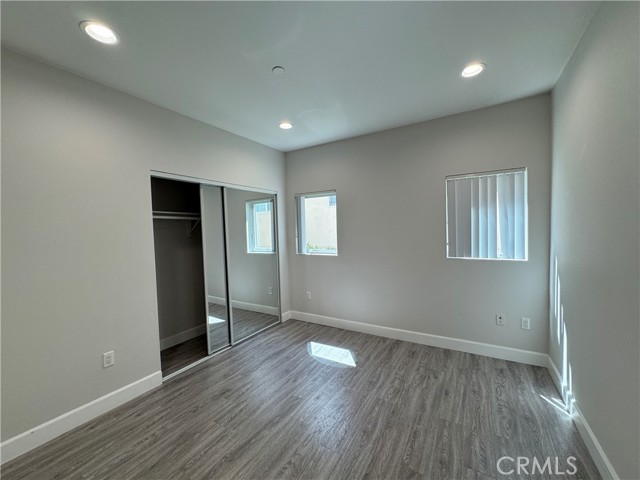 Detail Gallery Image 17 of 27 For 5432 Hermitage Ave #202,  Valley Village,  CA 91607 - 3 Beds | 2 Baths
