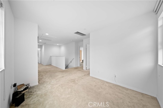 Detail Gallery Image 16 of 42 For 5874 Silver Oaks Dr, Chino,  CA 91710 - 3 Beds | 2/1 Baths