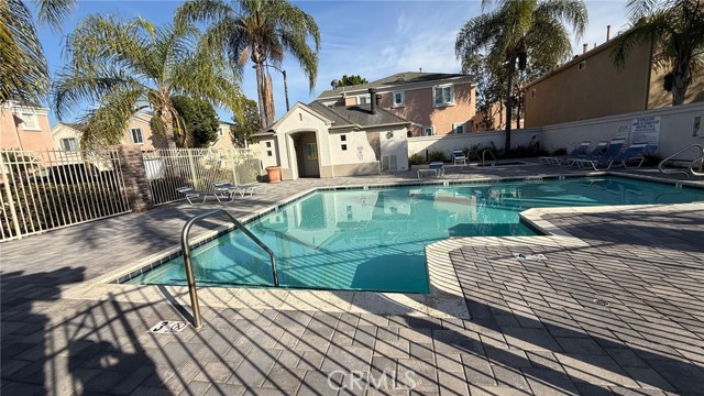 Detail Gallery Image 3 of 18 For 1230 Tustin Grove Dr, Tustin,  CA 92780 - 4 Beds | 2/1 Baths
