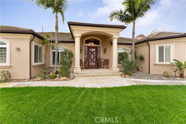 Detail Gallery Image 9 of 73 For 16905 Silver Star Ct, Riverside,  CA 92506 - 4 Beds | 4 Baths