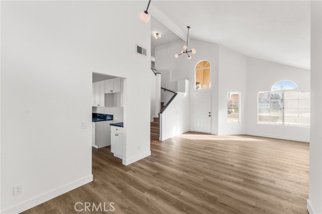 Detail Gallery Image 9 of 41 For 179 S Massachusetts, Lake Elsinore,  CA 92530 - 4 Beds | 3 Baths