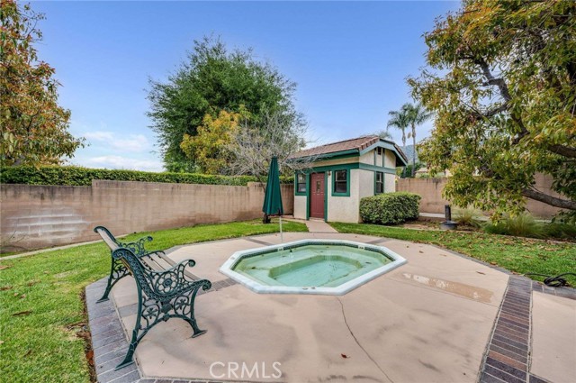 605 N Live Oak, Glendora CA: https://media.crmls.org/medias/3244d36e-f4eb-4d96-accb-5eb2a63ec1ac.jpg