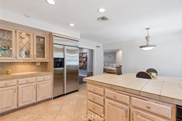 Detail Gallery Image 8 of 48 For 18200 Vintage, Northridge,  CA 91325 - 4 Beds | 3 Baths