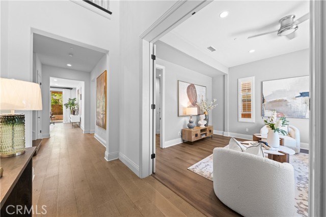 Detail Gallery Image 2 of 28 For 18 Windrow Rd, Tustin,  CA 92782 - 6 Beds | 5/1 Baths