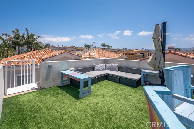 106 Francisca Avenue, Redondo Beach, California 90277, 3 Bedrooms Bedrooms, ,3 BathroomsBathrooms,Residential,Sold,Francisca,SB20100094