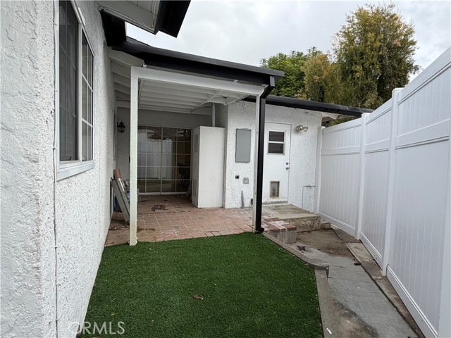 Detail Gallery Image 24 of 30 For 19216 Calvert St, Tarzana,  CA 91335 - 4 Beds | 3 Baths