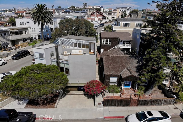 2318 Manhattan Avenue, Hermosa Beach, California 90254, 2 Bedrooms Bedrooms, ,2 BathroomsBathrooms,Residential,Sold,Manhattan,SB21195212