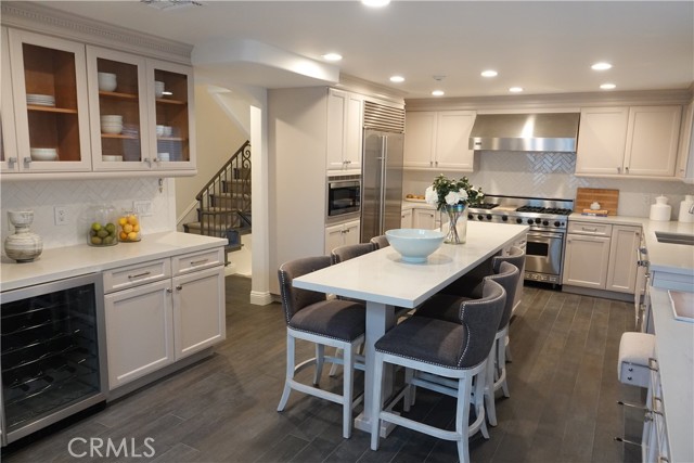 11974 Mayfield Avenue, Los Angeles CA: https://media.crmls.org/medias/3246f0a7-6063-44fe-ad46-d1a9703e5b18.jpg