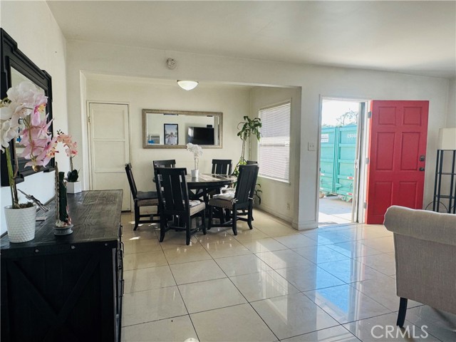 12155 Dunrobin Avenue, Downey CA: https://media.crmls.org/medias/32474617-f1fd-45cf-b9bf-3ff8a5170d1d.jpg